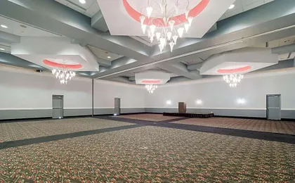Quality Inn & Suites Conference Center Statesboro Historic District
