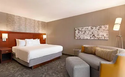 Courtyard by Marriott Bloomington Normal