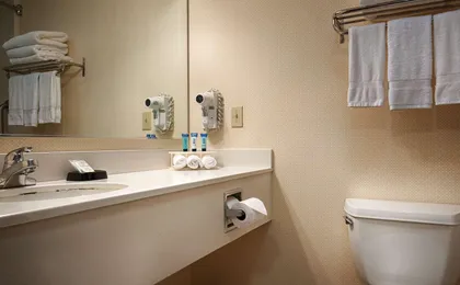 Best Western Plus Twin View Inn & Suites