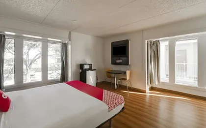 OYO Hotel Houston Katy Freeway