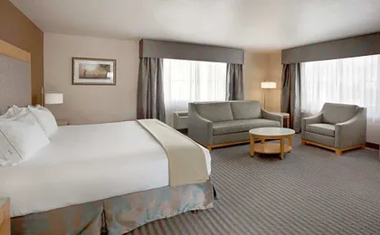 Holiday Inn Express Monterey - Cannery Row By IHG