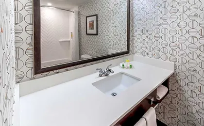 Holiday Inn Milwaukee Airport By IHG