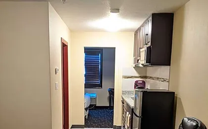Foxwood Inn & Suites Drayton Valley