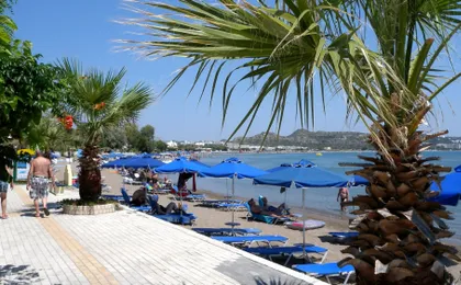TINAS PLUS HOTEL