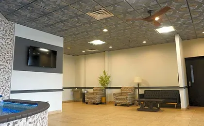 American Inn & Suites