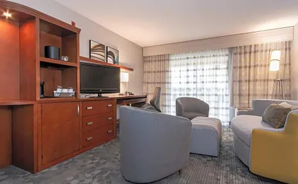 Courtyard by Marriott Charlotte Lake Norman