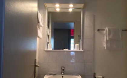 Hotel D Win