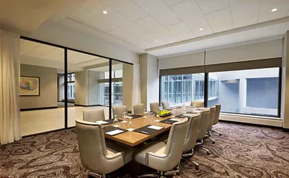 Embassy Suites By Hilton Minneapolis Downtown Hotel