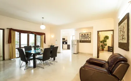 At Home Apartment Hotel