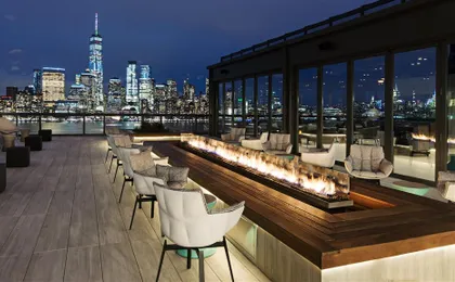 Bar Lounge