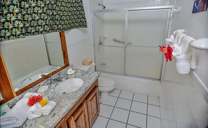 Miramar Apartments