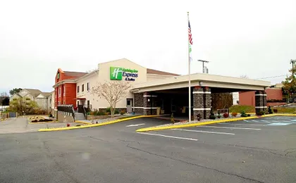 Holiday Inn Express Hotel & Suites Chattanooga Hixson By IHG