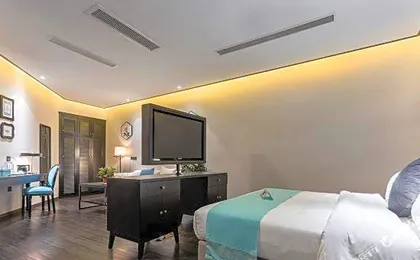 Xana Hotel (Xinghua RT-Mart)