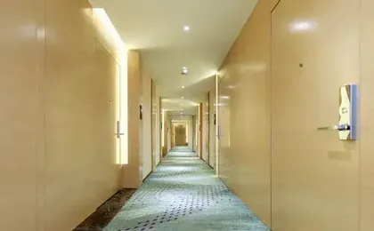 Lavande Hotel (Chongqing Liangjiang Xingfu Plaza)