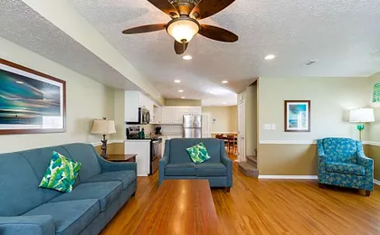 Country Club Villas