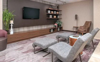 Courtyard by Marriott Portland Airport