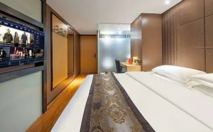 Xiaowu Hotel (Yide Road Metro Station)