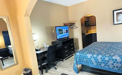 Executive Inn & Suites