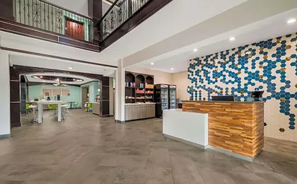 Best Western Plus Bowie Inn & Suites