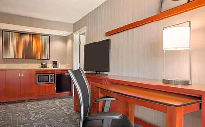 Courtyard by Marriott Springfield