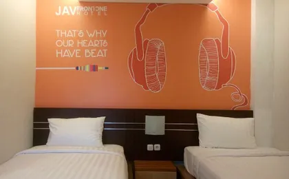 JNJ FRONT ONE HOTEL LAHAT