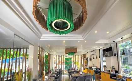 HUE GUH The Porto Candolim