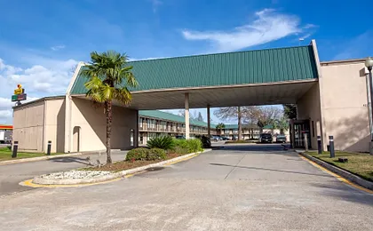 Port Allen Inn