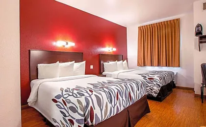 Seasons Inn Traverse City