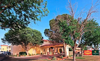 Baymont by Wyndham Lubbock - Downtown Civic Center