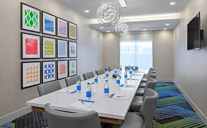 Holiday Inn Express & Suites Lubbock Central - Univ Area By IHG