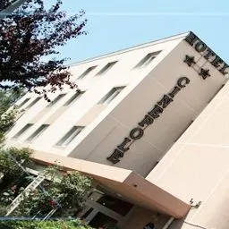 Cinepole