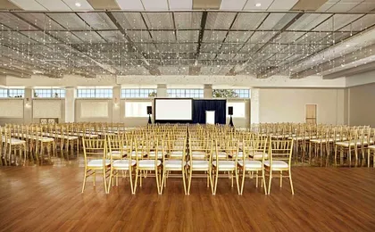 Wyndham Newport Hotel