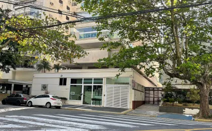 Lindo Apto Guarujá 50m da Praia das Pitangueiras