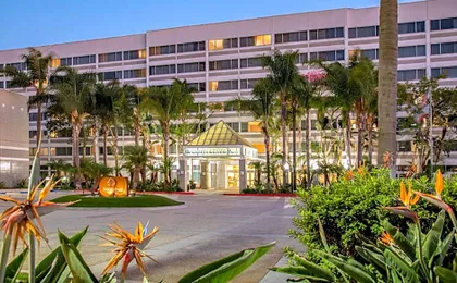 DoubleTree by Hilton LAX - El Segundo