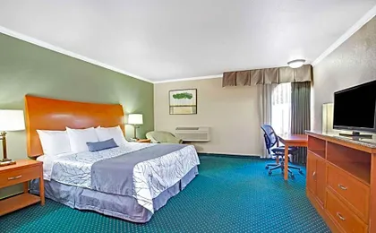 Days Inn by Wyndham San Jose Convention Center