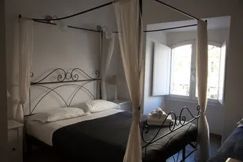 Deluxe Rooms