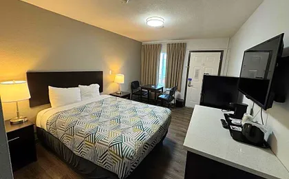 Studio 6 Suites Vancouver WA Waterfront
