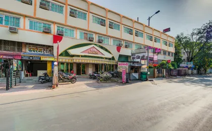 OYO Flagship 307 Hotel Kamini