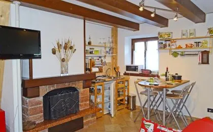 Casa Paola Holiday studio by Gardadomusmea