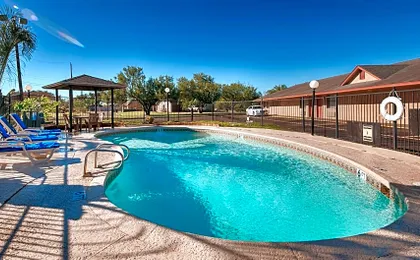 SureStay Hotel by Best Western Zapata