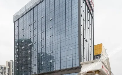 Vienna Hotel (Shenzhen Jixiang Metro Staion)