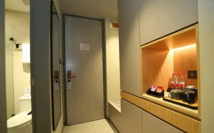 Home Inn Shanghai XuJiaHui