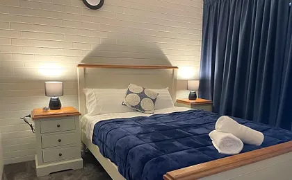 549 Apartments