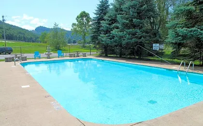 Americourt Hotel - Mountain City