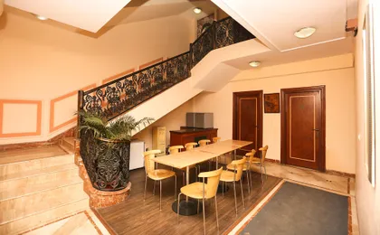 OYO 8465 near Sahara Mall
