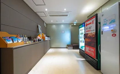Hotel M story