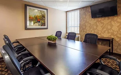 Best Western Plus Bowmanville