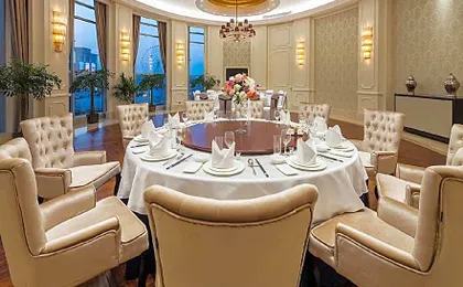 Chengdu Yunhao Holiday Hotel