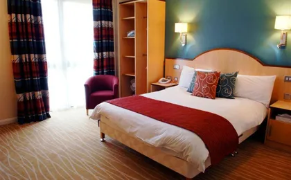 BURLEIGH COURT HOTEL AND LEISURE
