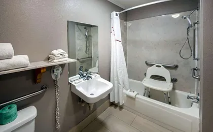 Red Roof Inn & Suites Lexington - Hamburg